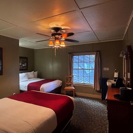 Lake Quinault Lodge Bagian luar foto