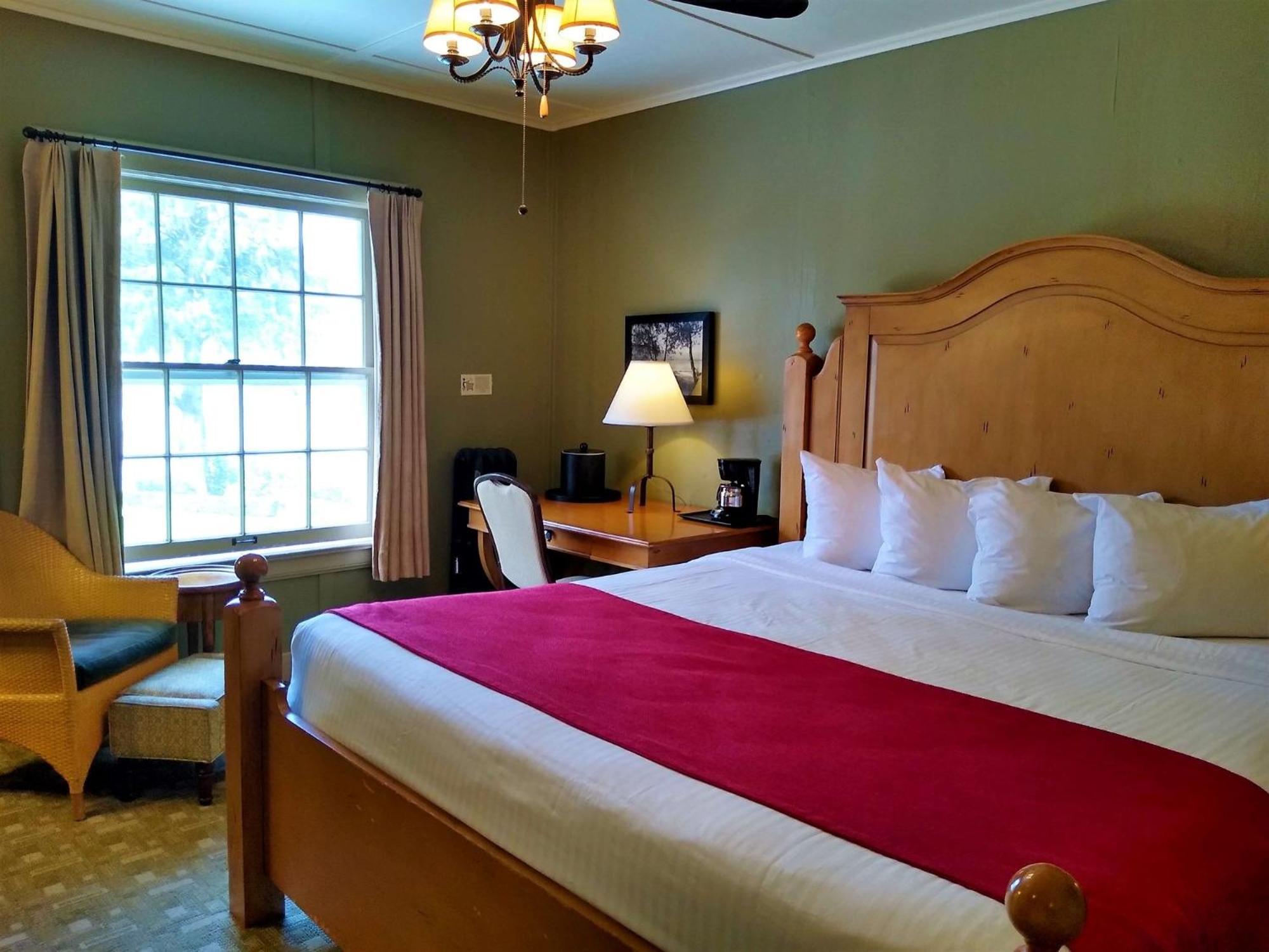 Lake Quinault Lodge Bagian luar foto