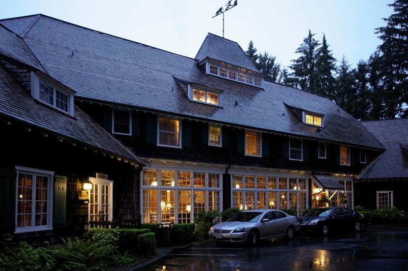 Lake Quinault Lodge Bagian luar foto