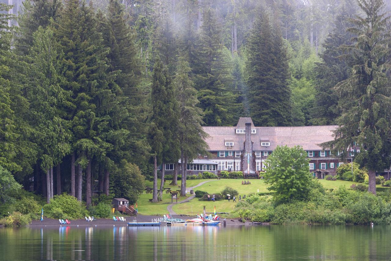 Lake Quinault Lodge Bagian luar foto