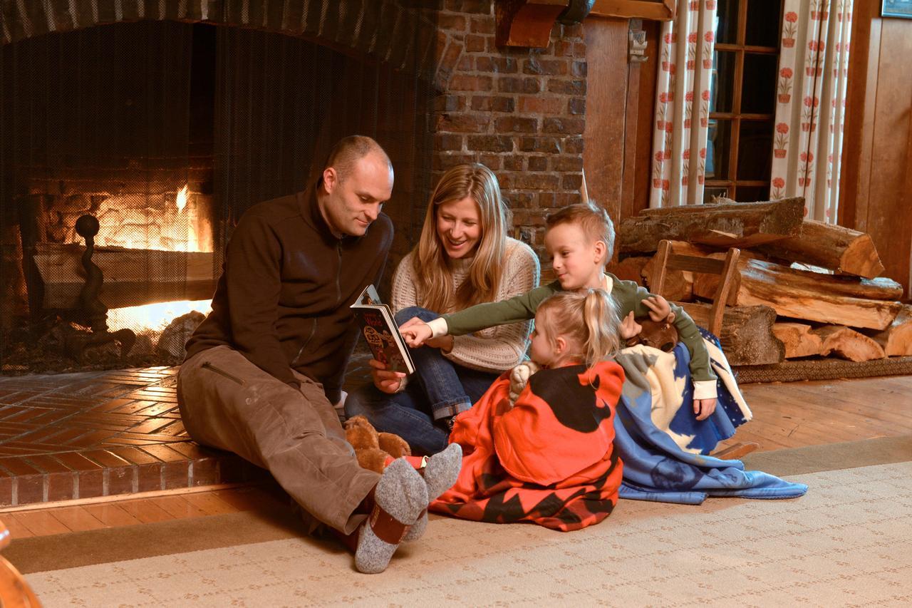 Lake Quinault Lodge Bagian luar foto