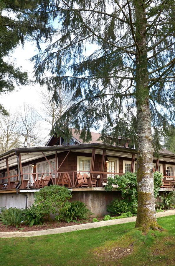 Lake Quinault Lodge Bagian luar foto